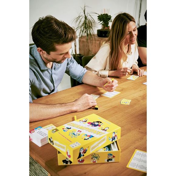 Champions! Party Game - Picture 7 of 10